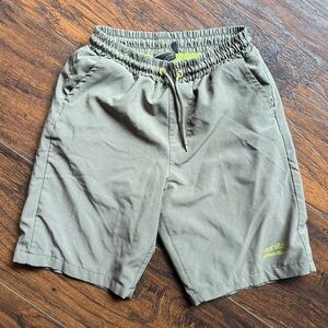 Eddie Bauer Kids Hybrid Green Shorts Size: S 7/8 (J22)